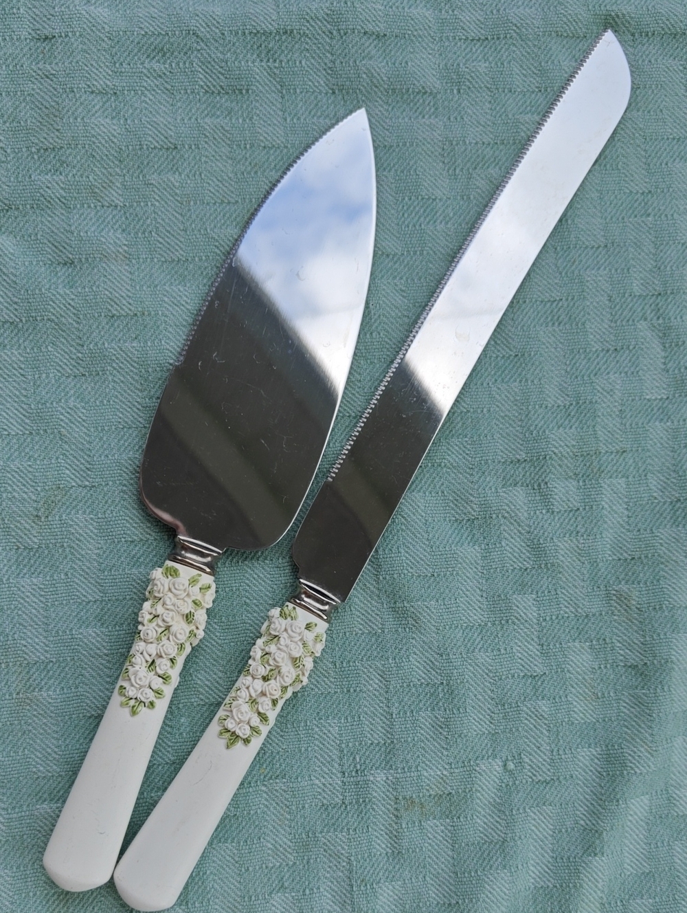 Wedding Cake Server and Knife Set with White Floral Handles
